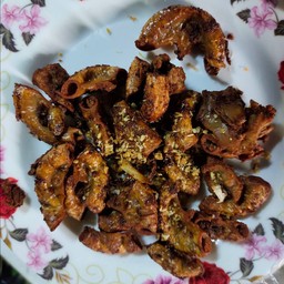 ไส้อ่อนทอดกระเทียม