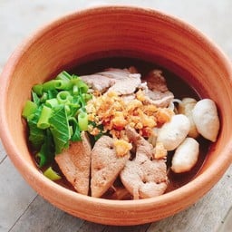 ก๋วยเตี๋ยวเรือหม้อดิน กินเส้น127 (ราม2)