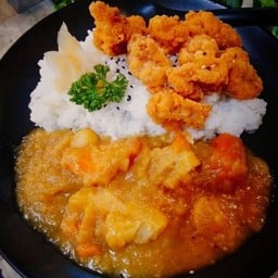 แกงกะหรี่ไก่ทอด