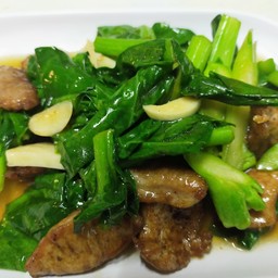 คะน้าหมูทอด