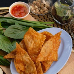 เกี๊ยวหมูทอด