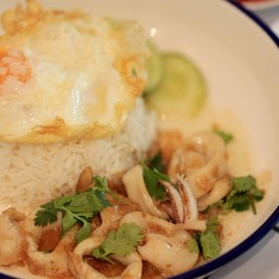 ข้าว+กระเทียมพริกไทย