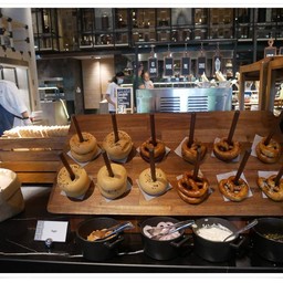 Four Points by Sheraton Phuket Patong Beach Resort