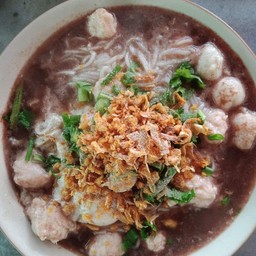 ก๋วยจั๊บหมูเด้ง+ไข่