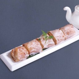 ก๋วยเตี๋ยวหลอดปาท่องโก๋