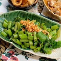 ผักบุ้งลวก