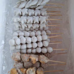 ลูกชิ้นปลาเยาวราช