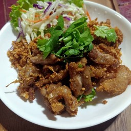 กระดูกอ่อนทอดกระเทียมพริกไทย