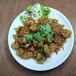 ไส้ตันทอดกระเทียมพริกไทย