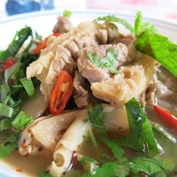 ต้มแซ่บเครื่องในเนื้อ
