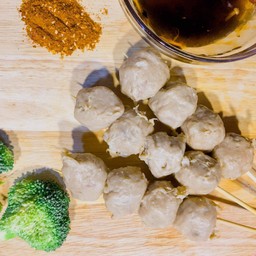 ลูกชิ้นเอ็นเนื้อ