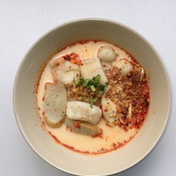 ก๋วยเตี๋ยวปลาต้มยำ เจ๊ภา หอพัก เอฟ. บี.ที. ( FBT )