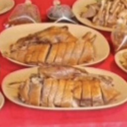 เป็ดพะโล้ครึ่งตัว 280