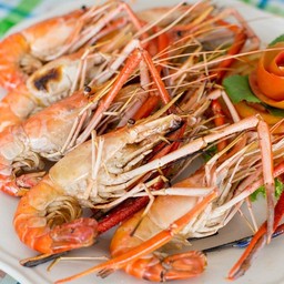 น้องแพรวกุ้งเผา