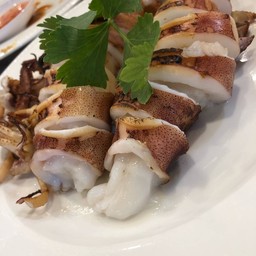 ปลาหมึกไข่ย่างครึ่งโล