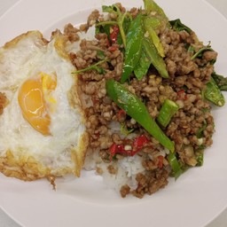 ร้านพี่หมูแดงเจ้าเก่า ทันตแพทย์