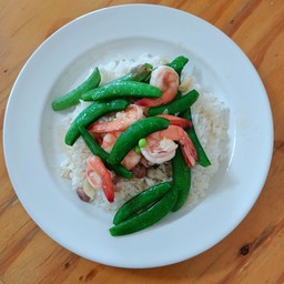 กุ้งผัดถั่วลันเตา