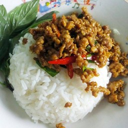 ข้าวคั่วกลิ้งหมูชิ้น