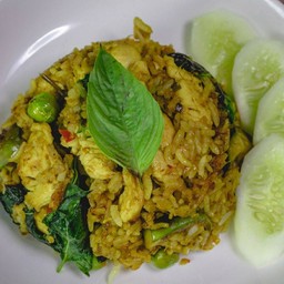 ข้าวผัดพริกแกงเขียวหวาน
