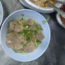 บะหมี่น้ำใส