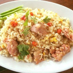 ข้าวผัดแหนม