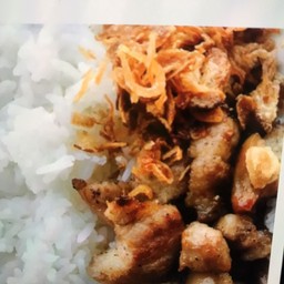 หมูกรอบกระเทียม