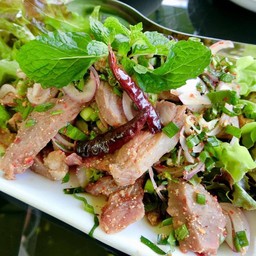 น้ำตกหมู