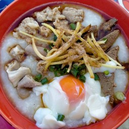 ร้านหมูกะโจ๊ก
