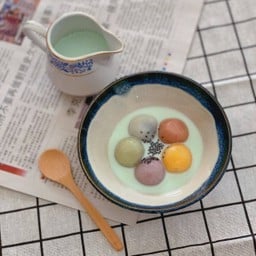 บัวลอยนมมินต์