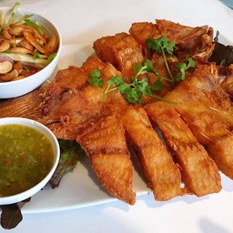 ปลาทับทิมอกแตก