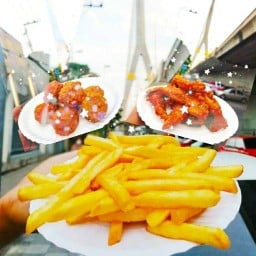 ริมทางพระรามแปด