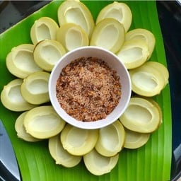 มะม่วงพริกน้ำปลาหวาน&ผลไม้ byตี๋น้อย