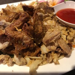 ไส้อ่อนทอดกระเทียม