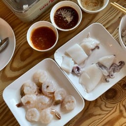 Kinn’s The Buta UdonThani อุดรธานี