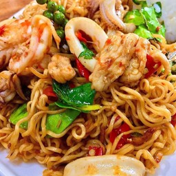 มาม่าผัดขี้เมา