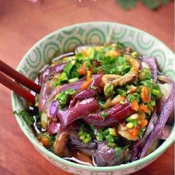 ยำมะเขือยาว