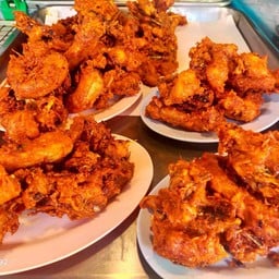 คอ กระดูก  จานละ 26 บาท