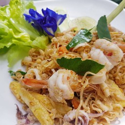 มาม่าผัดต้มยำกุ้ง