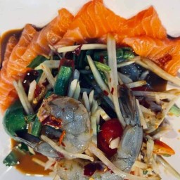 ส้มตำยำหลุดโลก