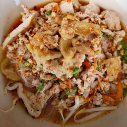 ก๋วยเตี๋ยวหมูต้มยำ