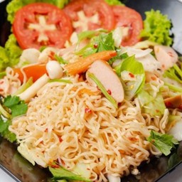 ยำมาม่า