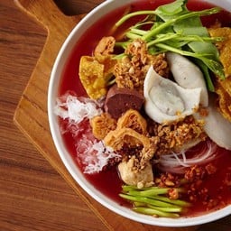 เย็นตาโฟต้มยำแดง