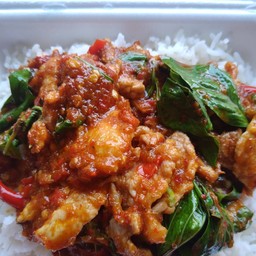 ข้าวพริกเเกงหมู