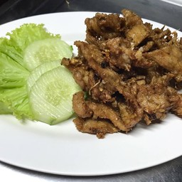 เนื้อหมูทอดกระเทียม