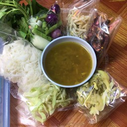 แกงป่า ขนมจีน