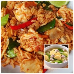 ข้าวผัดต้มยำรวมมิตร+ต้มจืดเต้าหู้หมูสับ