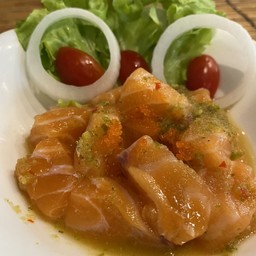 แซลมอนยำไทย