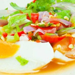 ยำไข่เค็ม