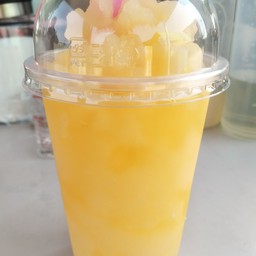 น้ำส้มสดปั่น