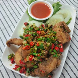 ปลากระพงคั่วพริกเกลือ